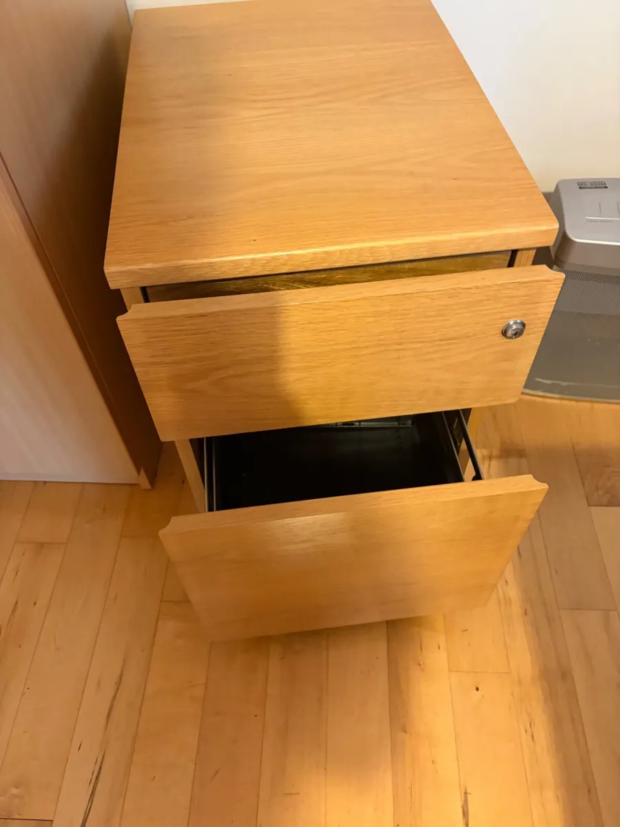 Office locker - Image 1