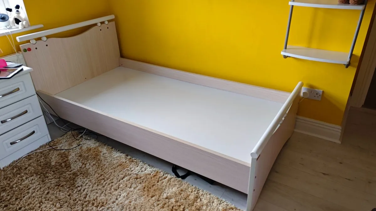 Bed, desk, shelving unit - Image 2