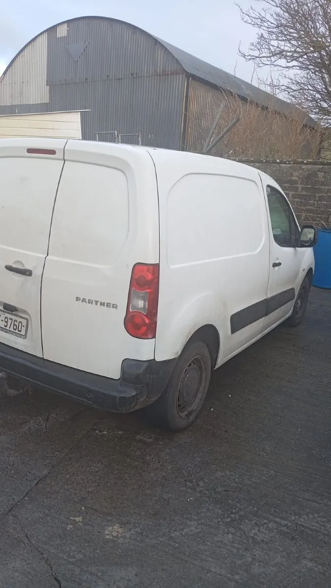 Peugeot partner 2009 mini camper - Image 3