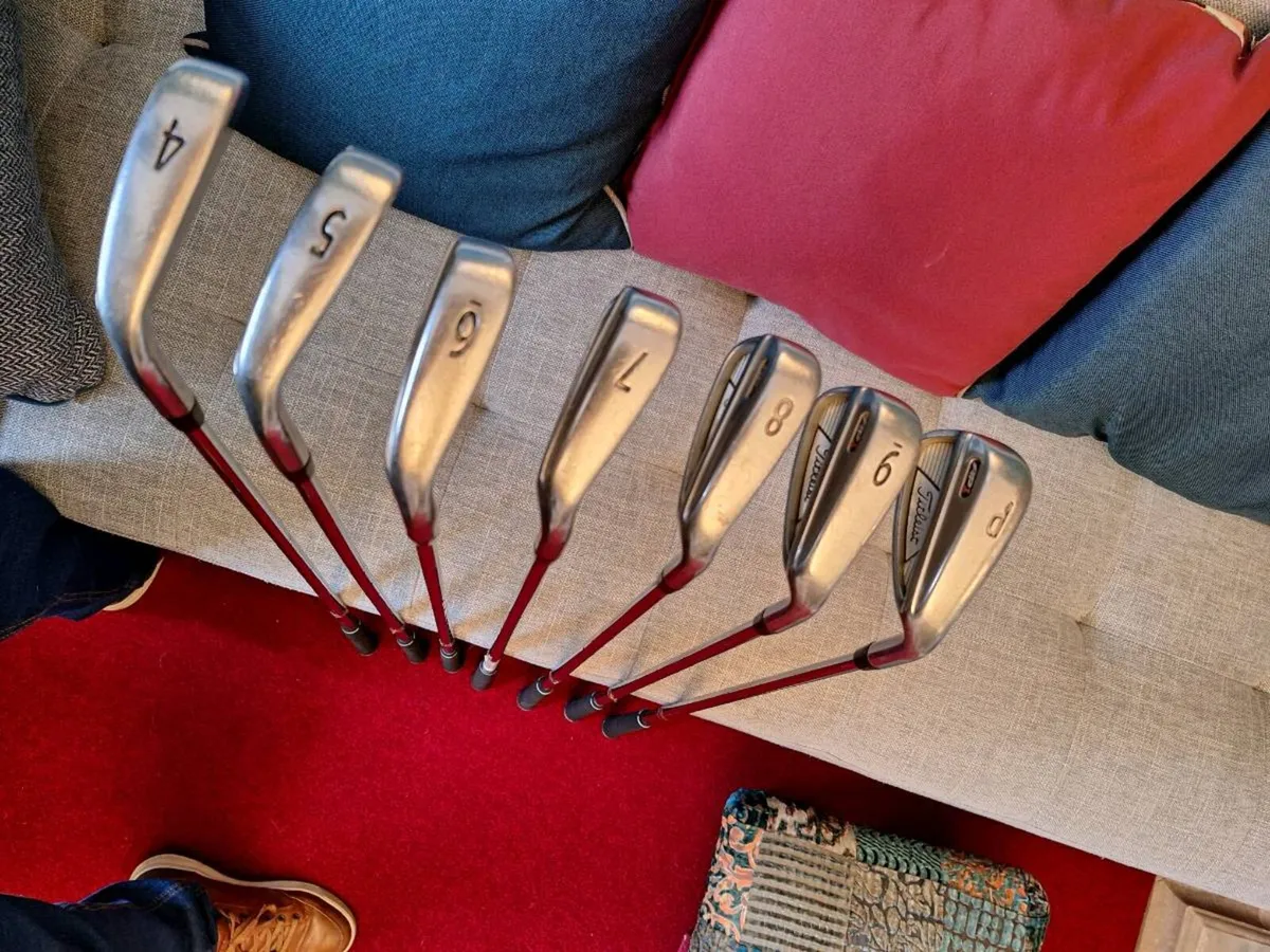 Golf... Full set of Titleist Irons - Image 4