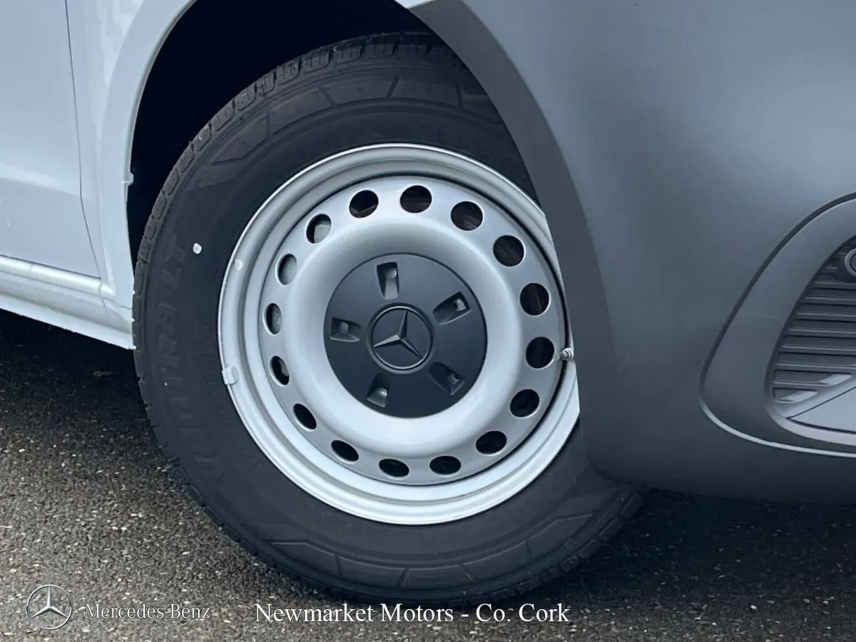 Mercedes-Benz Vito 110BHP LONG WHEEL BASE 2.0 DIES - Image 2