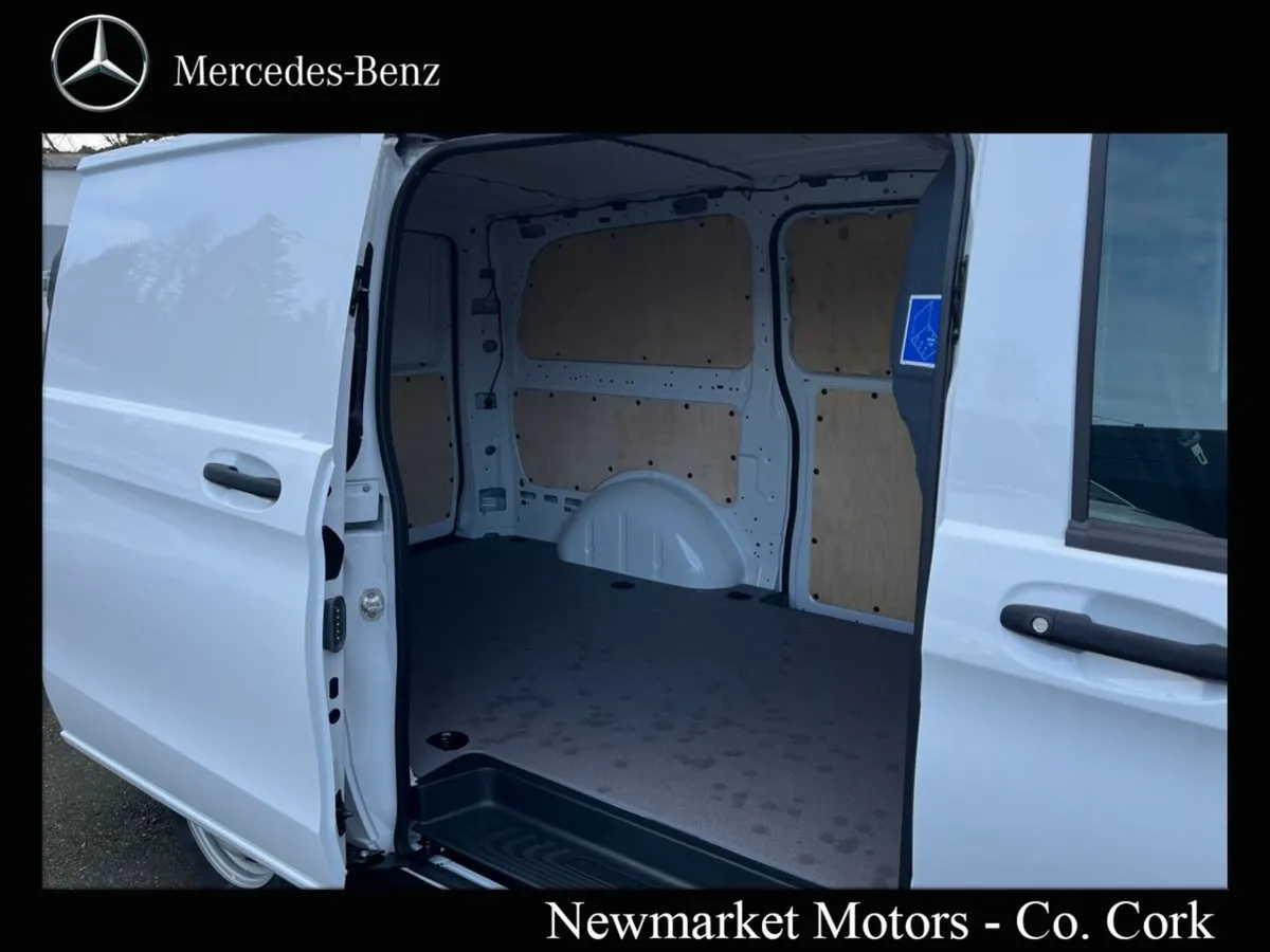 Mercedes-Benz Vito 110BHP LONG WHEEL BASE 2.0 DIES - Image 3