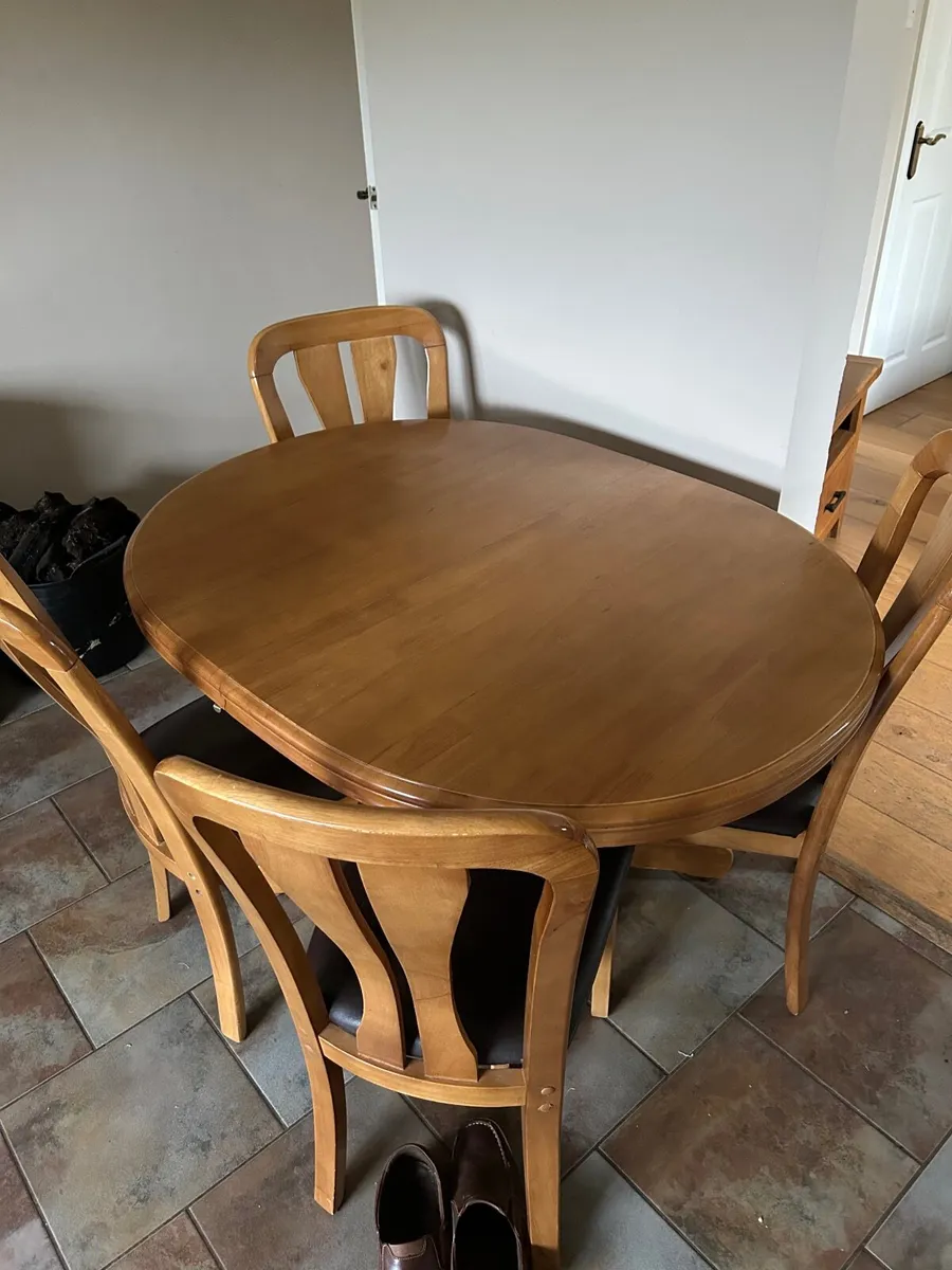 Dining table and chairs - Image 3