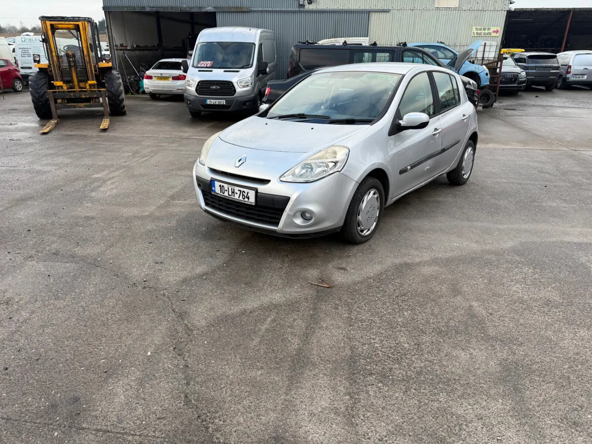 2010 Renault Clio 1.2 16v Royalee Eco - Image 2