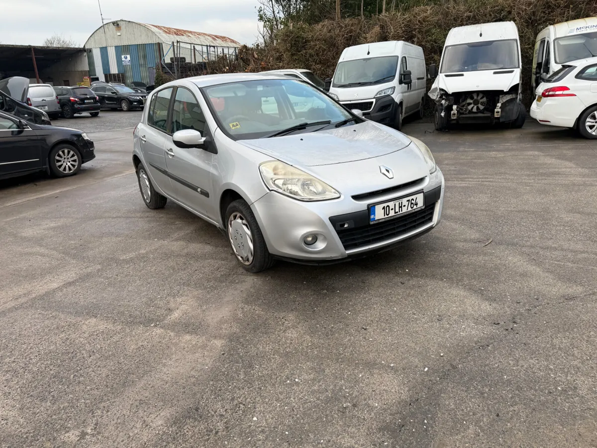 2010 Renault Clio 1.2 16v Royalee Eco - Image 1