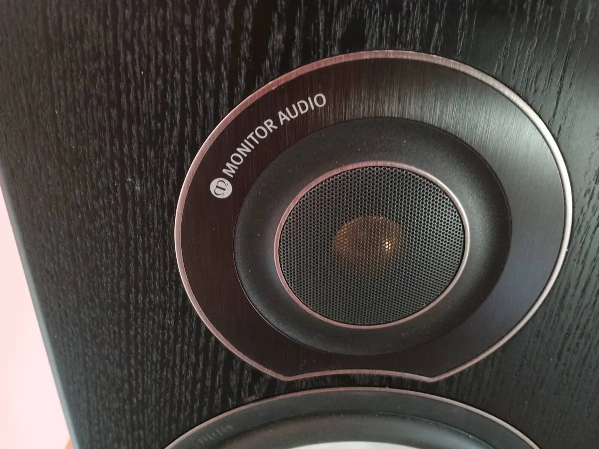 Monitor Audio B2 silver series - Image 3