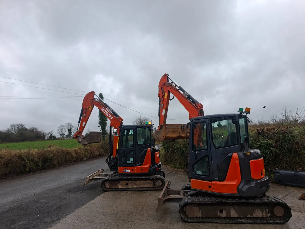 2017 Hitachi 55.5 tidy digger - Image 2