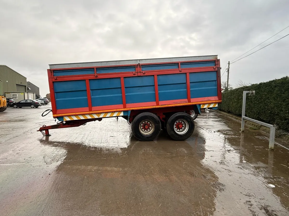 20ft Grain Trailers - Image 3
