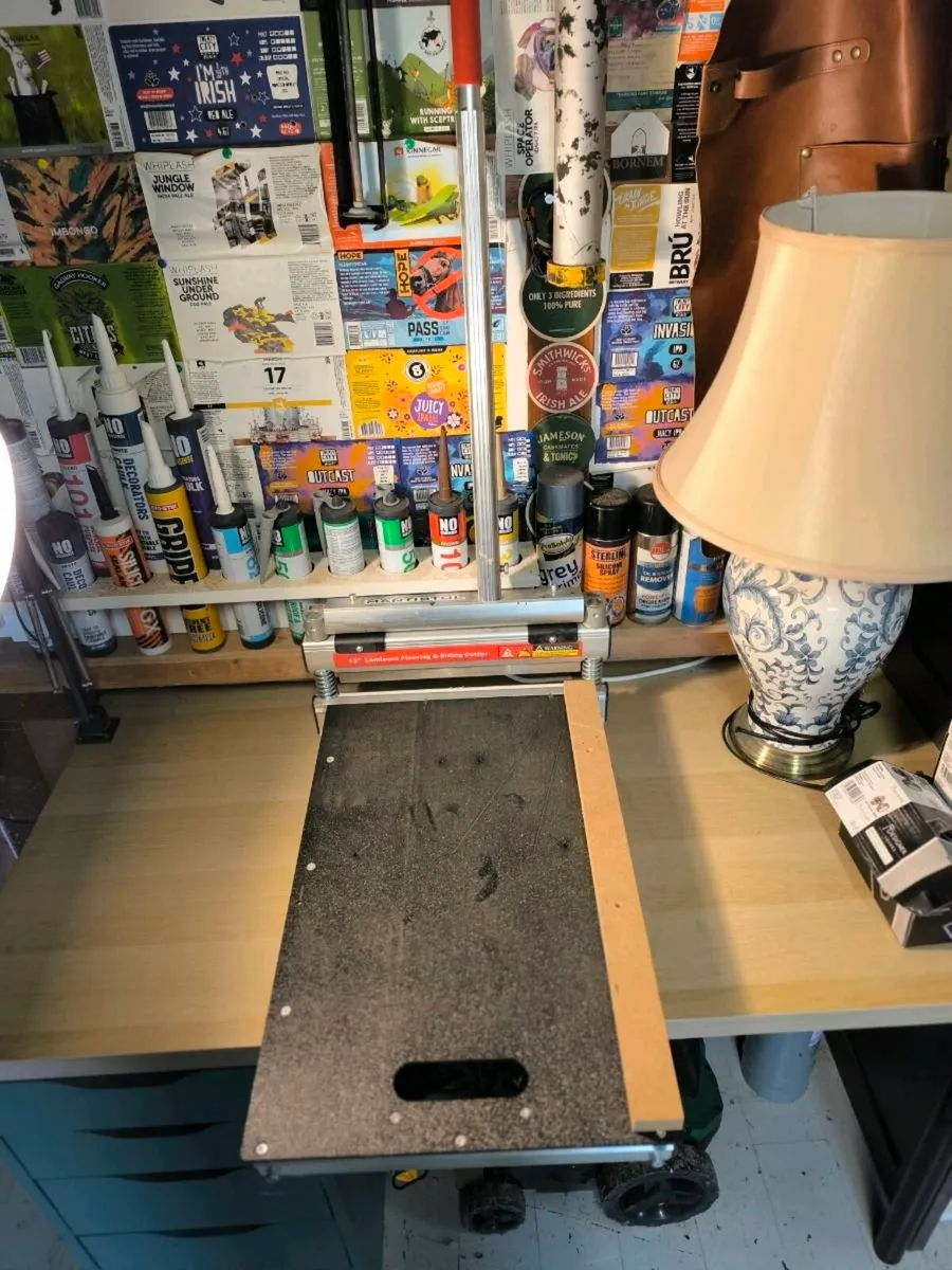 Laminate flooring cutter - Image 3