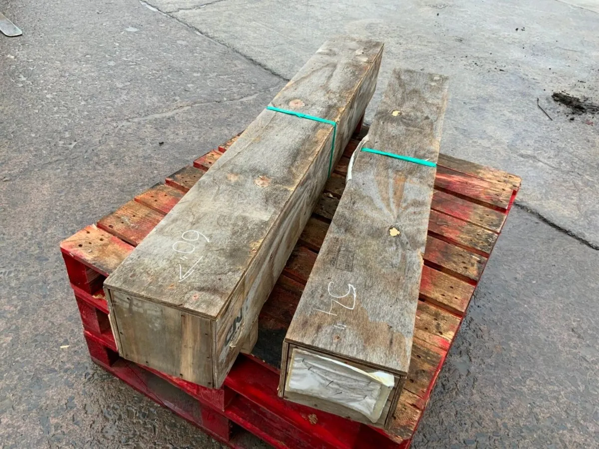 NEW HOLLAND WE170 CYLINDER ROD.....84550118 - Image 3