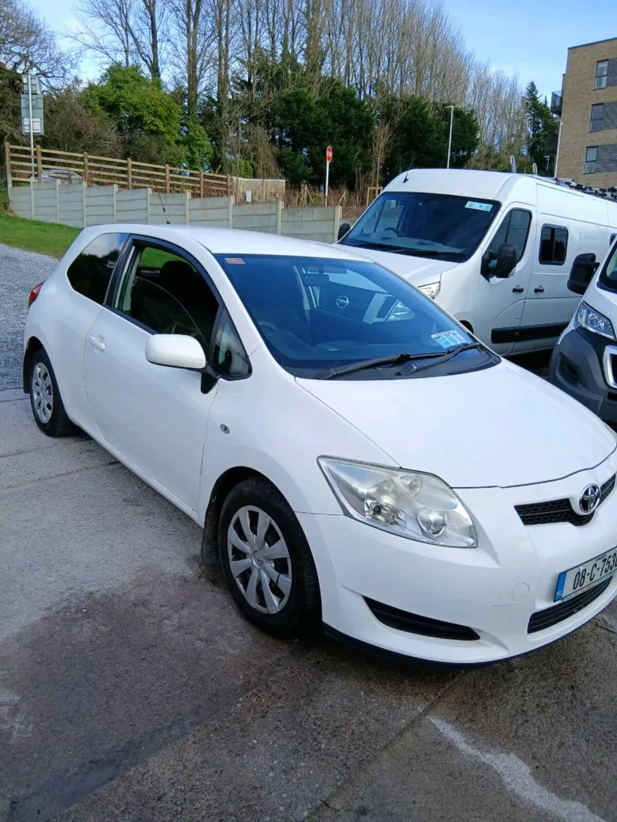 08 Toyota Auris Van 1.4 Diesel - Image 2