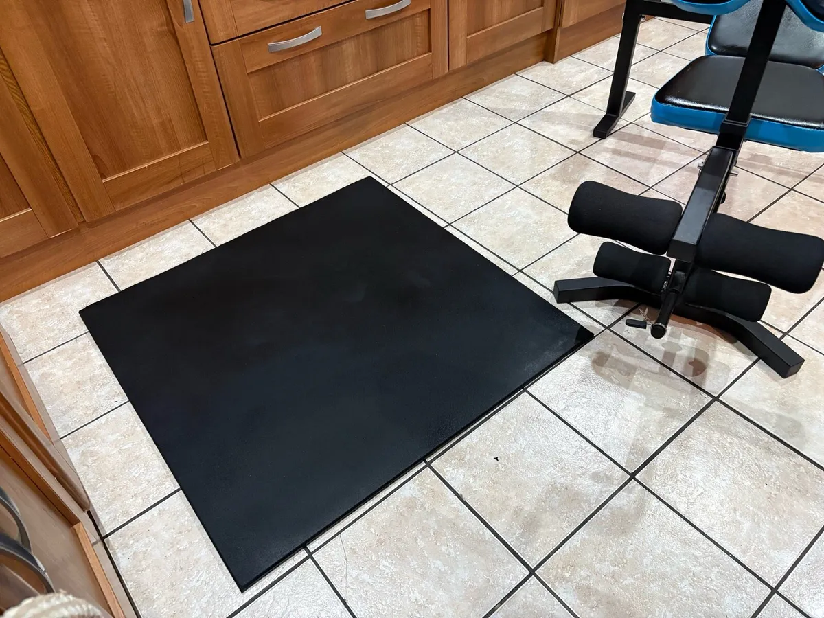 MULTIFUNCTION WEIGHT BENCH, WEIGHTS, BARS, MAT!! - Image 4