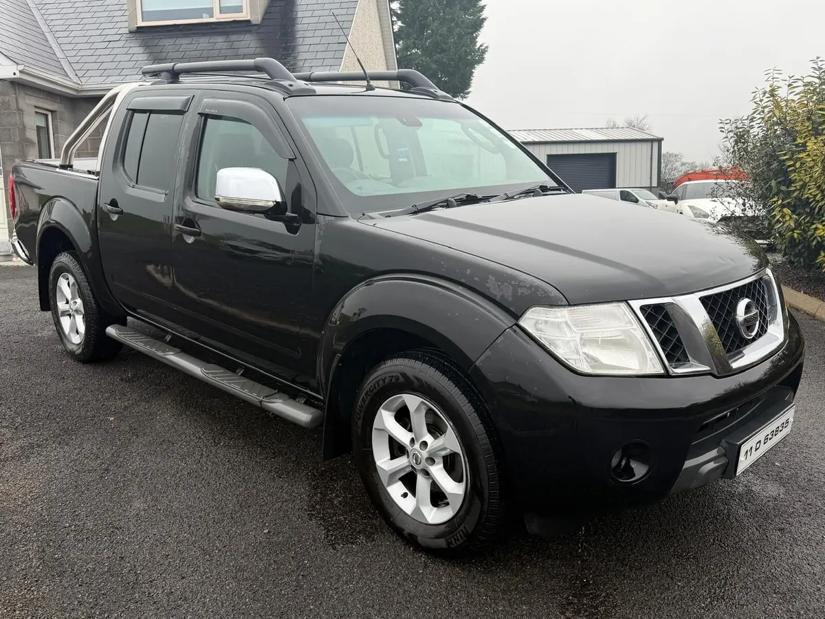 2011 Nissan Navara Tekna Auto Top Spec - Image 2