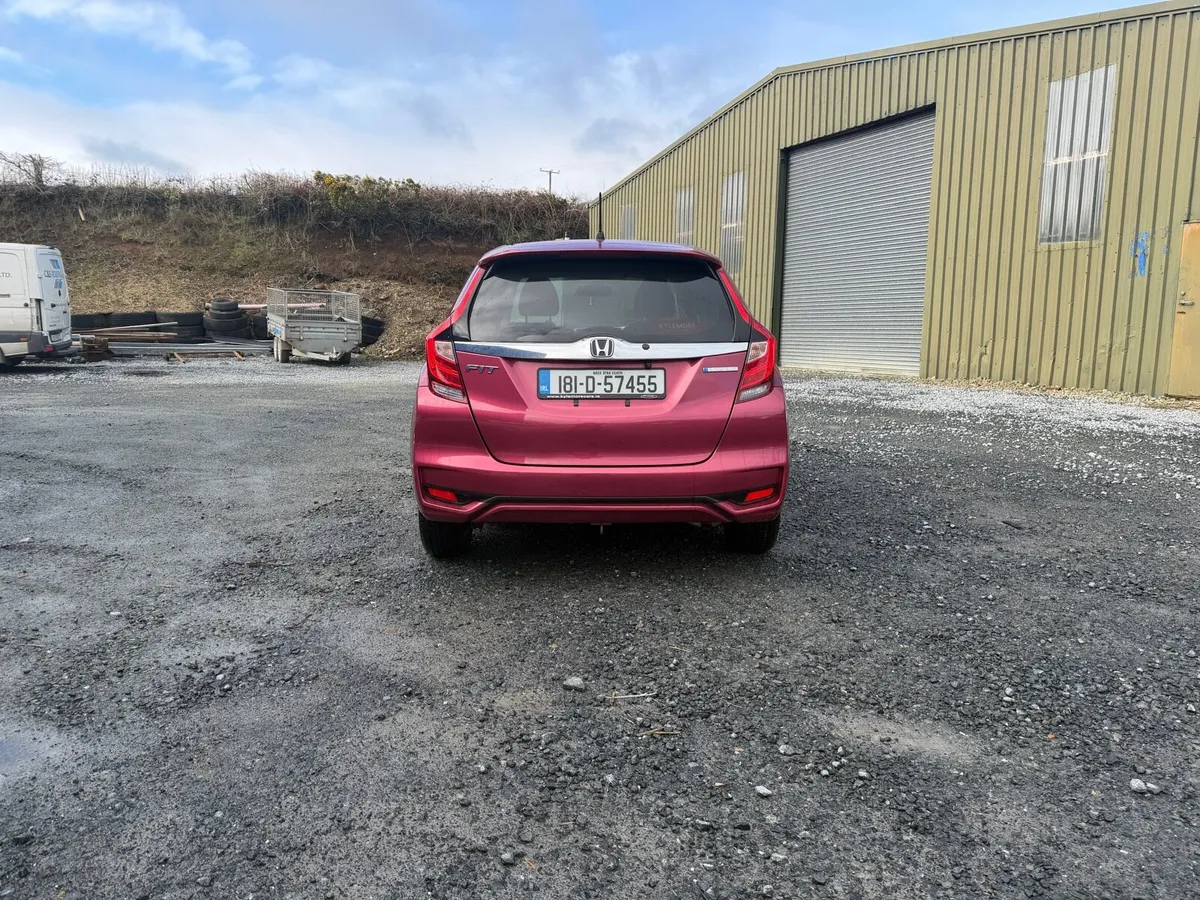 2018 Honda fit. petrol automatic - Image 4