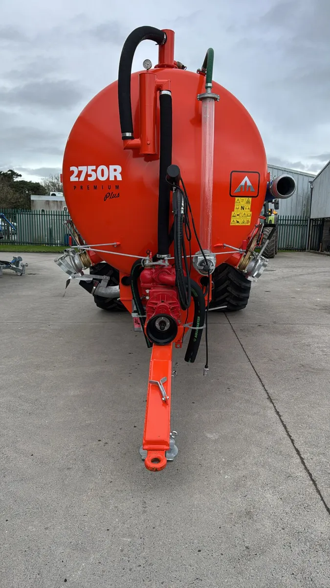 Abbey tanker 2750 - Image 2