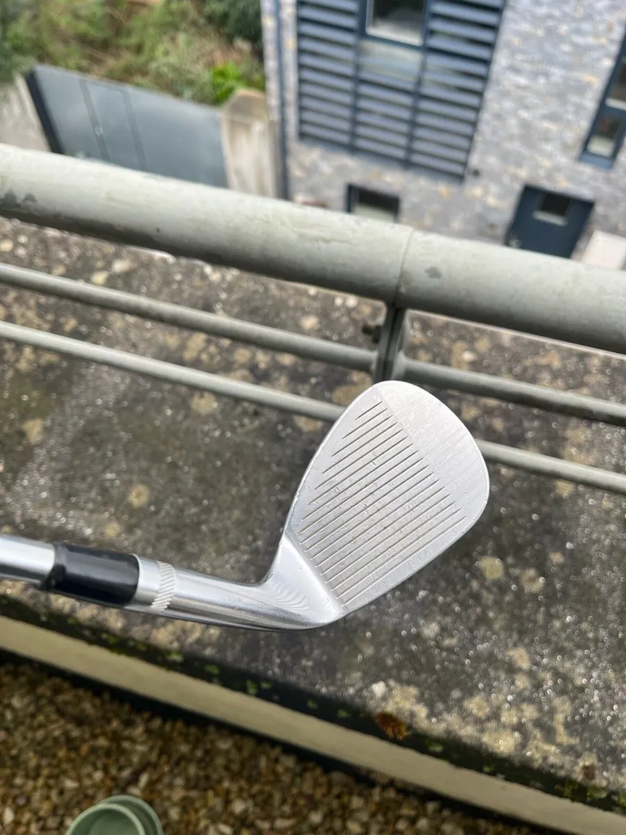 (Left Handed) Titleist SM5 Vokey Wedge - Image 2