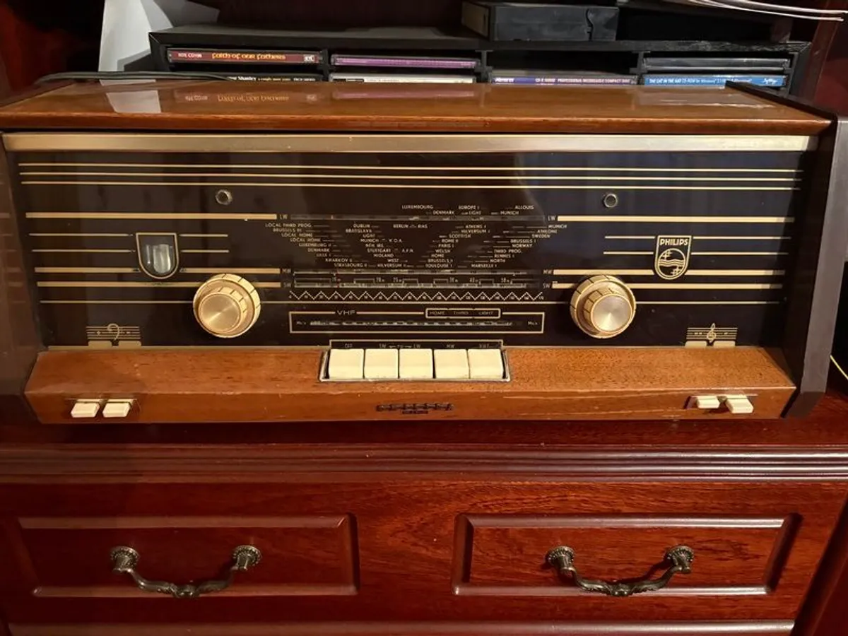Vintage Philips Valve Radio  Wooden Cabinet Mid-Century Classic - Image 1