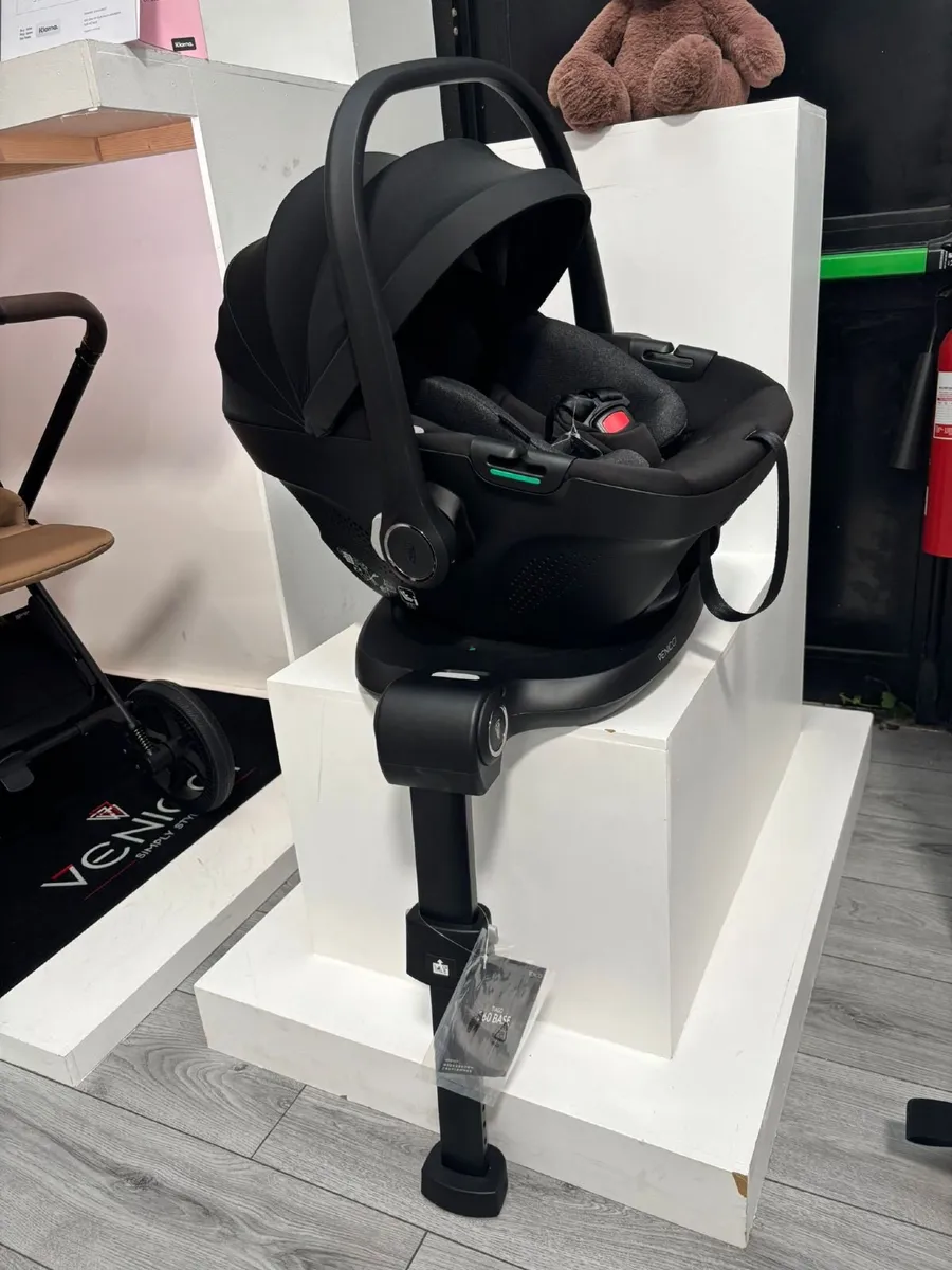 Essential baby bundle for newborns - Image 3