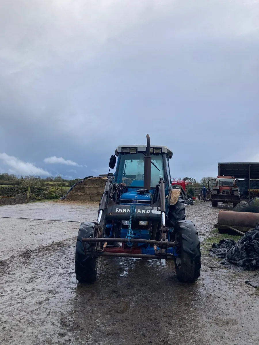 Ford 6610 with farmhand FX12 loader - Image 1