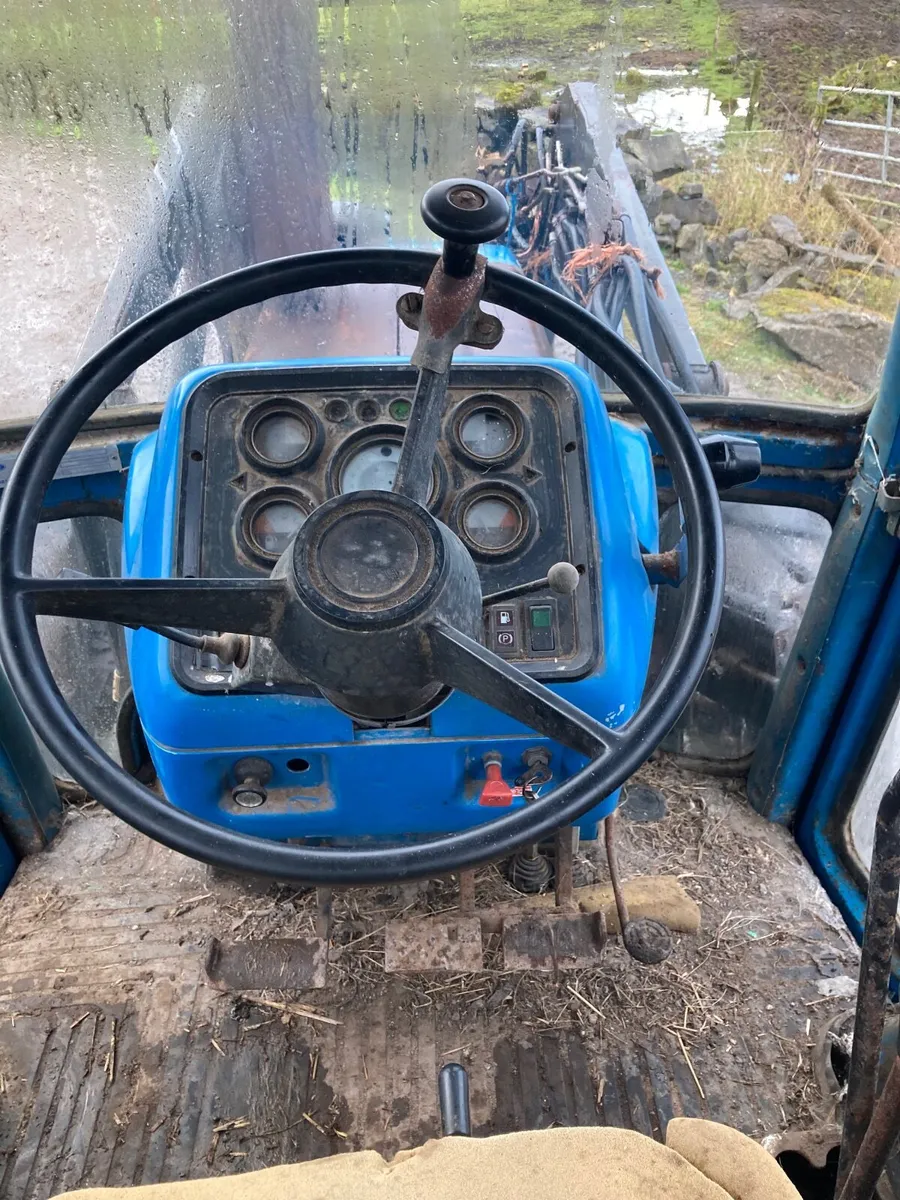 Ford 6610 with farmhand FX12 loader - Image 2