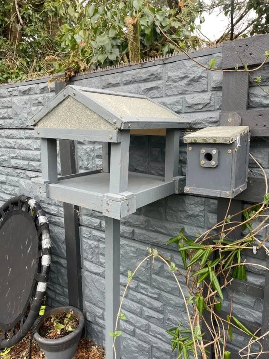 Bird table and bird box - Image 3