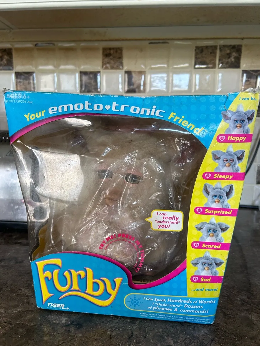 Original FURBY Toy. - Image 1