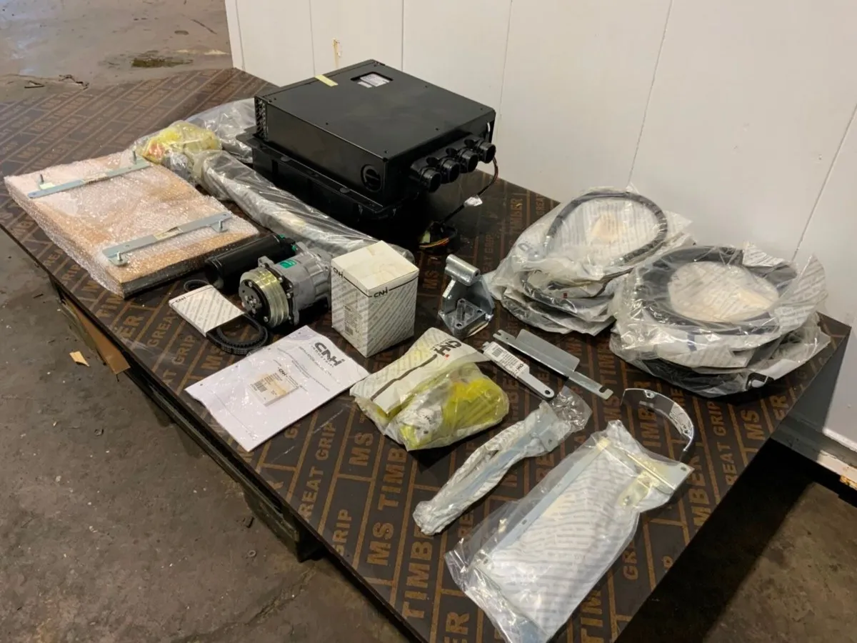 UNUSED AIR CONDITIONING KIT......47944321 - Image 2