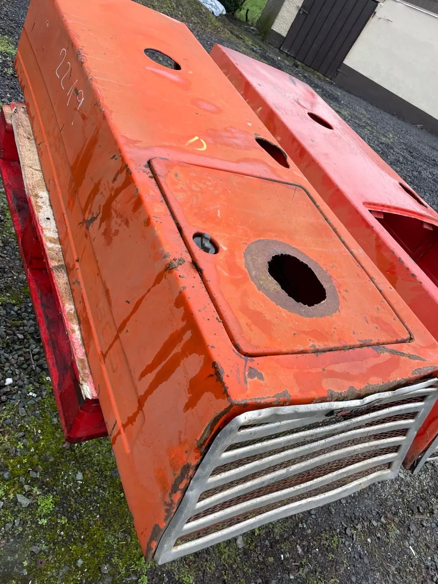 Zetor Crystal 8011/8045 Bonnets - Image 2