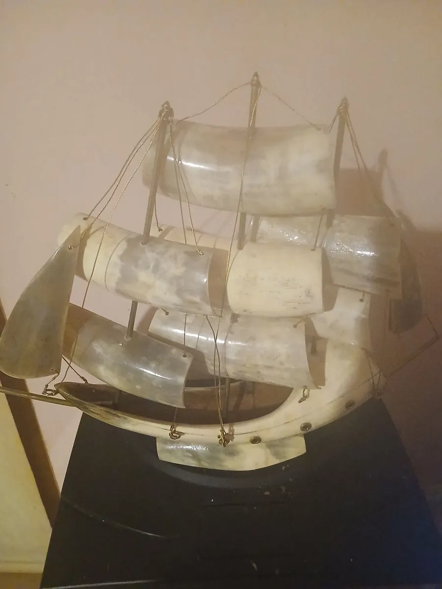 Natural Handcrafted real cow horn boat, newly done - Image 1