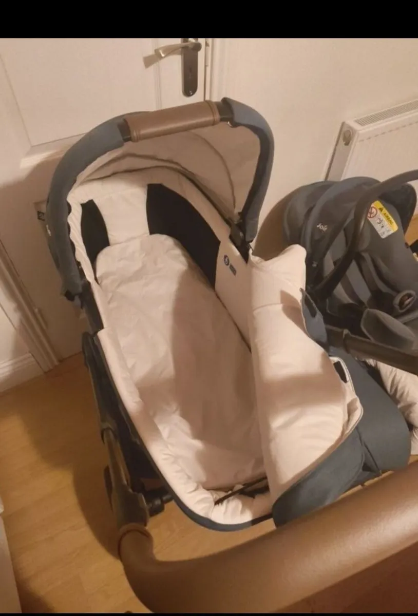 Joie travel system - Image 2