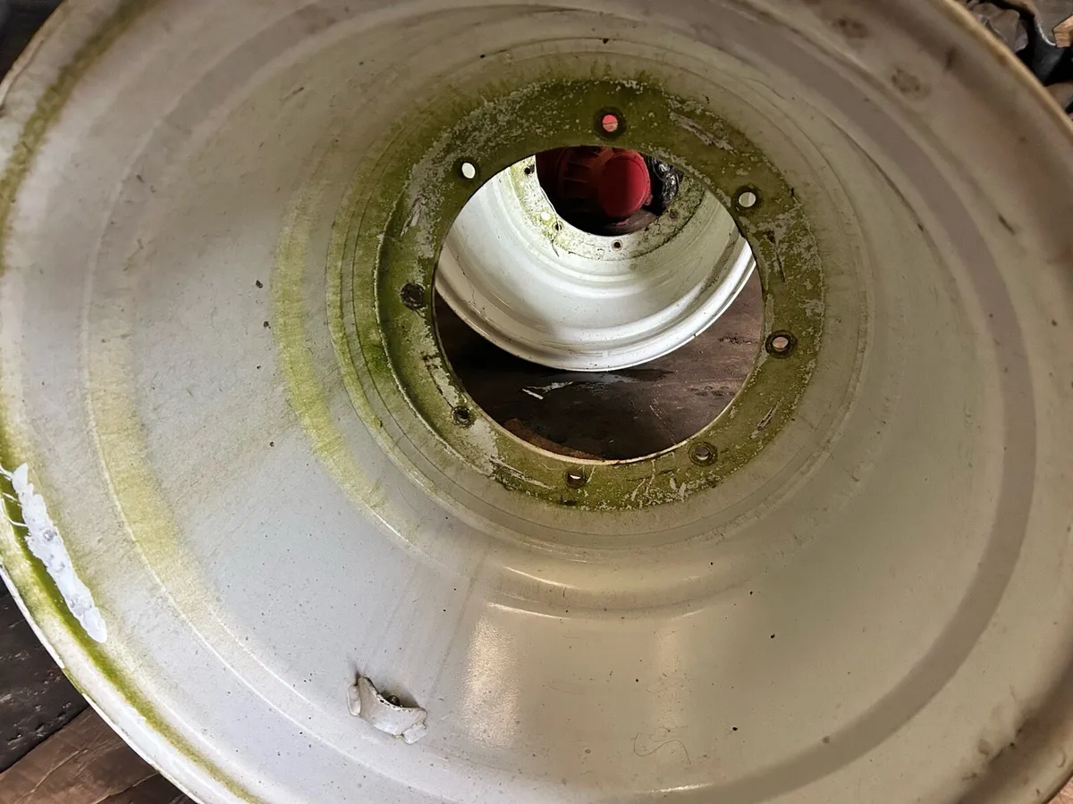 750 50 26 rims and Tyers - Image 3