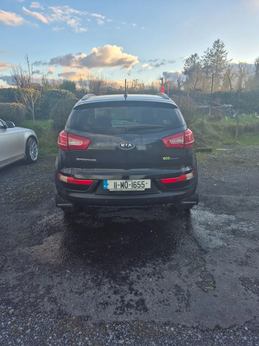 Kia Sportage 2011 - Image 2