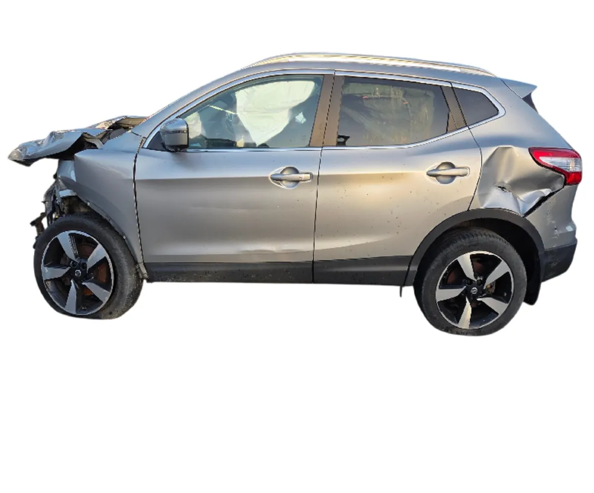 2017 Nissan Qashqai For Breaking/Dismantling - Image 2