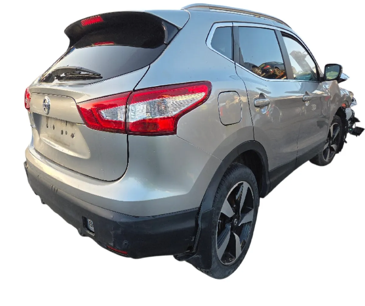 2017 Nissan Qashqai For Breaking/Dismantling - Image 4