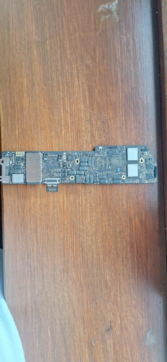 Macbook air A1932 motherboard - Image 2