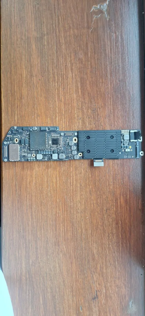 Macbook air A1932 motherboard - Image 3
