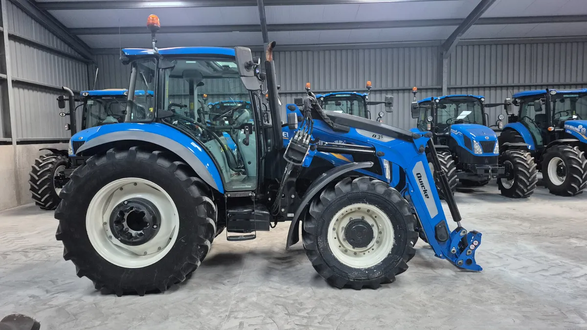 New Holland T5.115 - Image 4