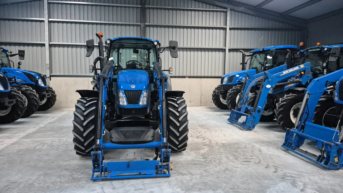 New Holland T5.115 - Image 2