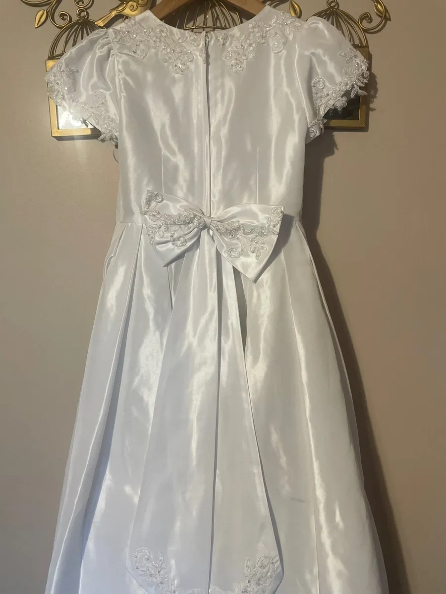 Communion dress - Image 3