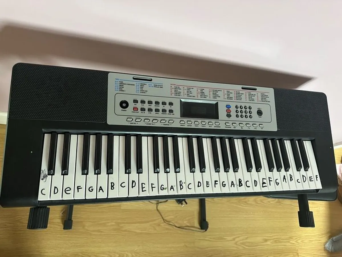 Keyboard stand and seat.  Booster seat - Image 1