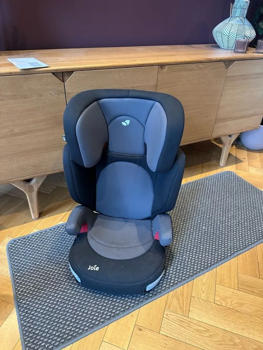 Keyboard stand and seat.  Booster seat - Image 4