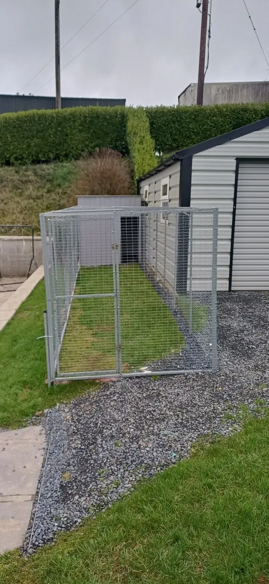 Dog run and house - Image 3