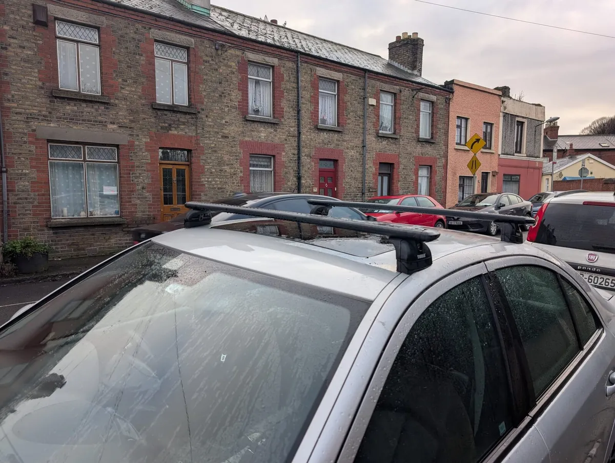 Thule Roof Rack and bike rack (best on market) - Image 2