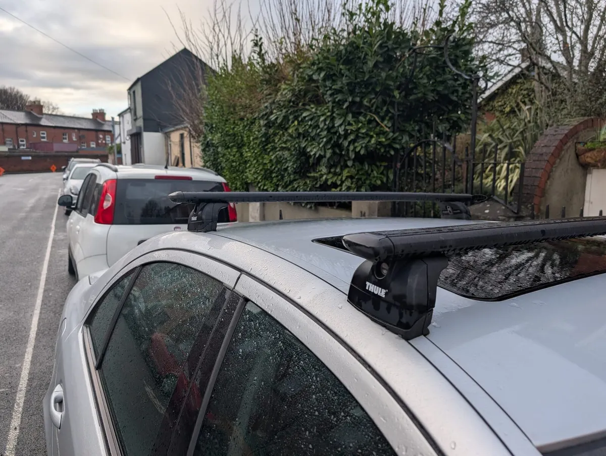 Thule Roof Rack and bike rack (best on market) - Image 4