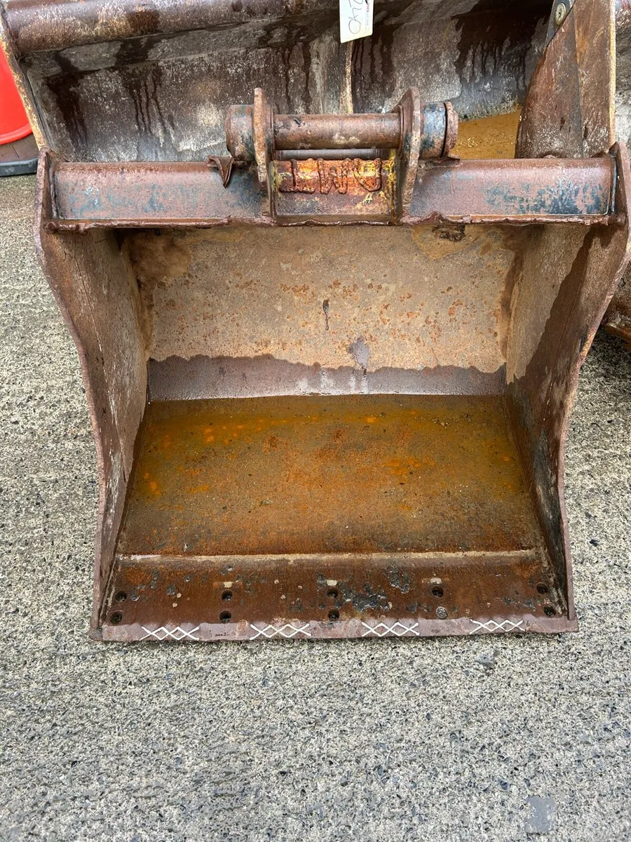 JCB buckets - Image 1