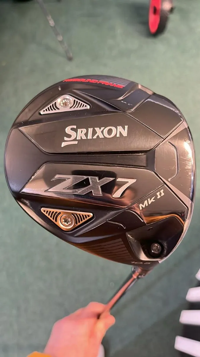 Srixon ZX7 Mk II 10.5 Project X Hzardus 5.5 €295 - Image 1