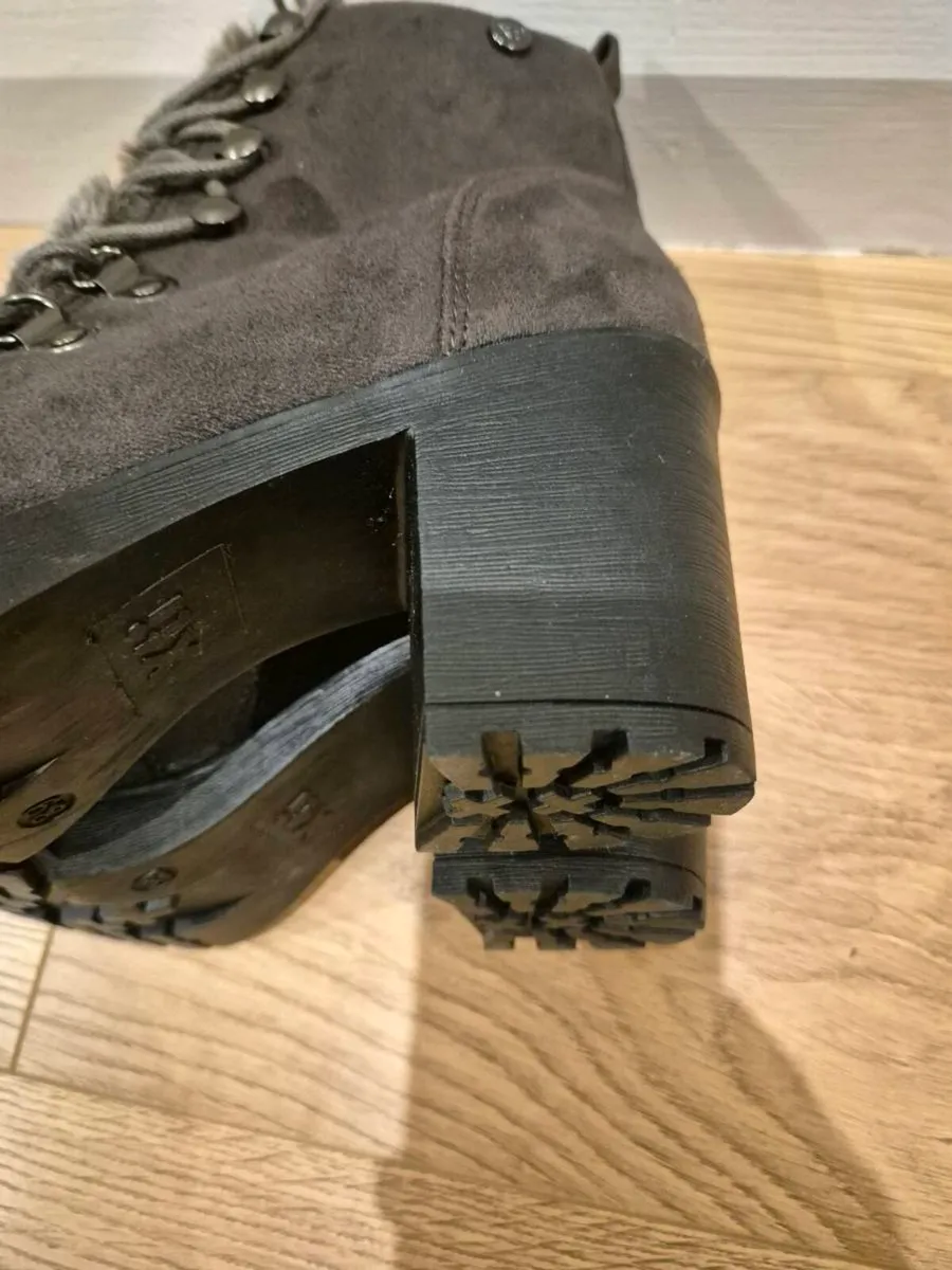 Brand new Xti territory boots, size 39 - Image 3