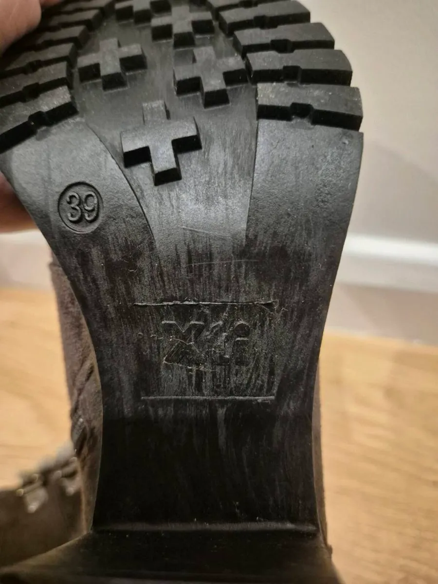 Brand new Xti territory boots, size 39 - Image 4