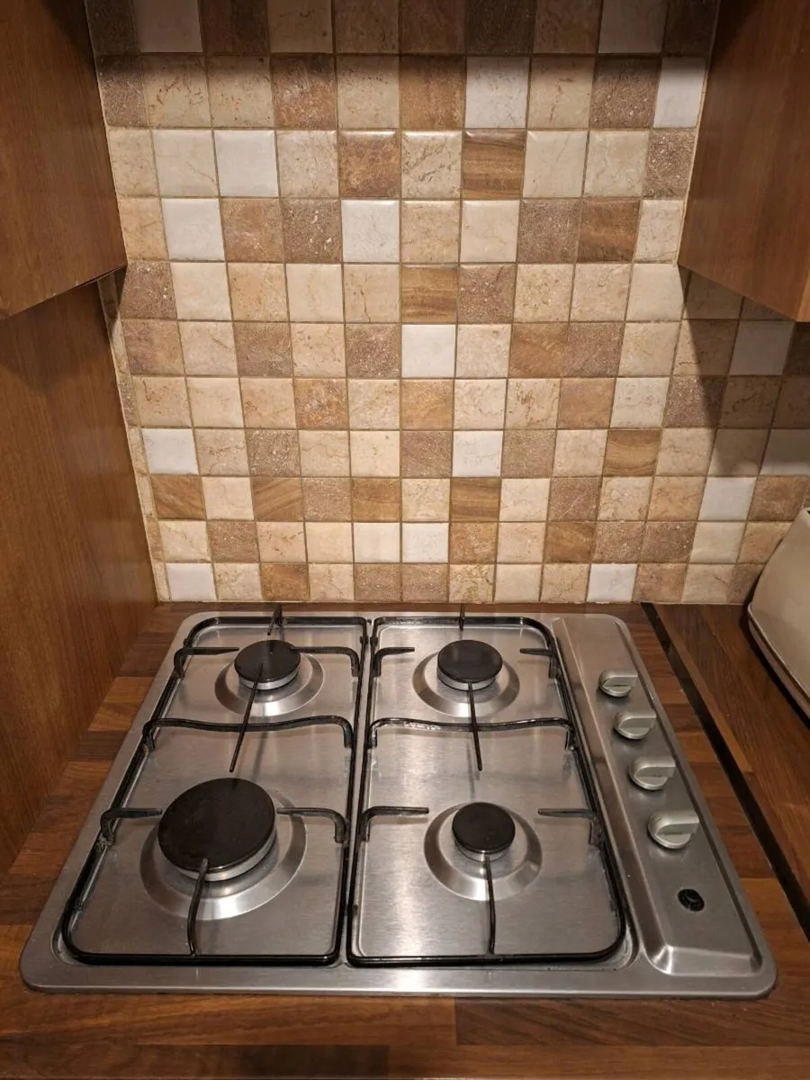 Gas hob & Electric single fan ocen - Image 2