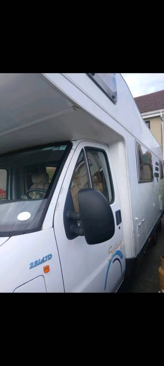 Fiat Ducato Hymer Campervan - Image 3